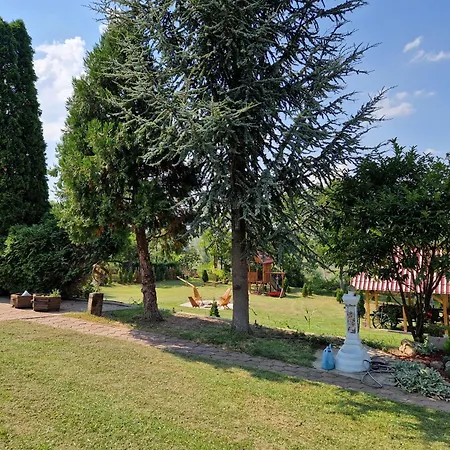 Holiday home Kuca Za Odmor Asak- Nestin
